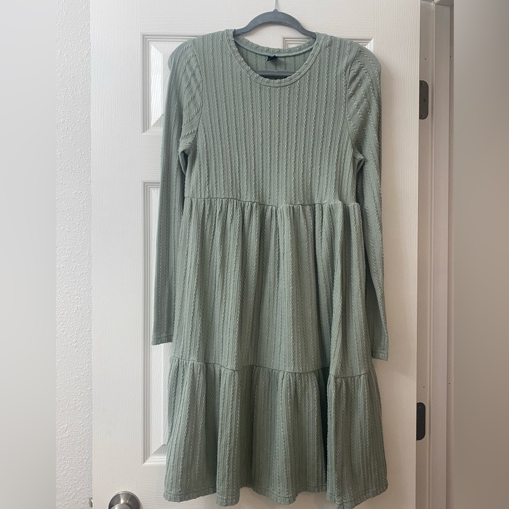 Women’s long sleeve dress